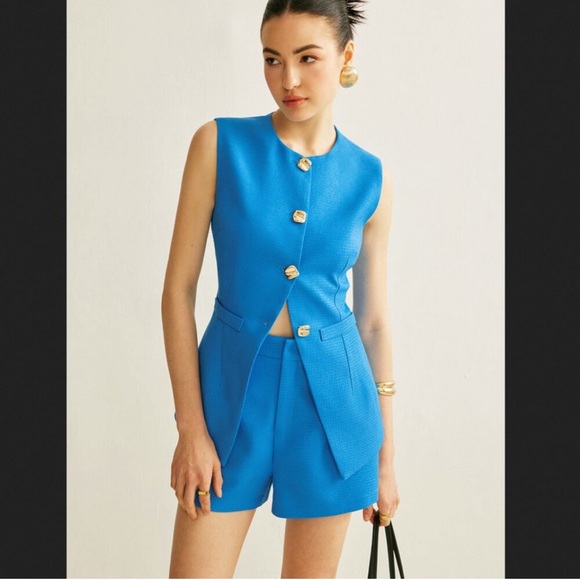 NWT Commense Blue Buttoned Vest and Shorts Set - Picture 11 of 12
